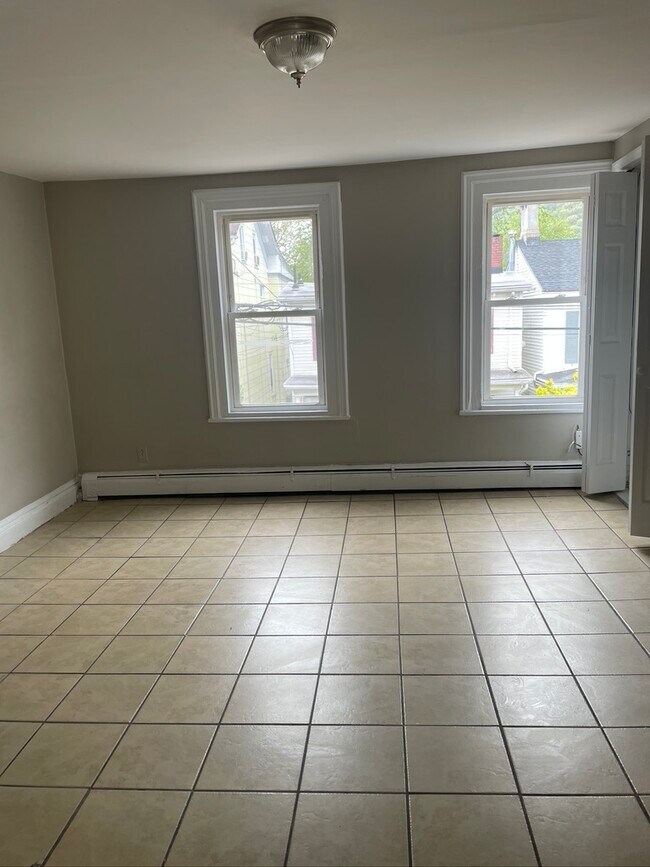 Living Room - 21 South St