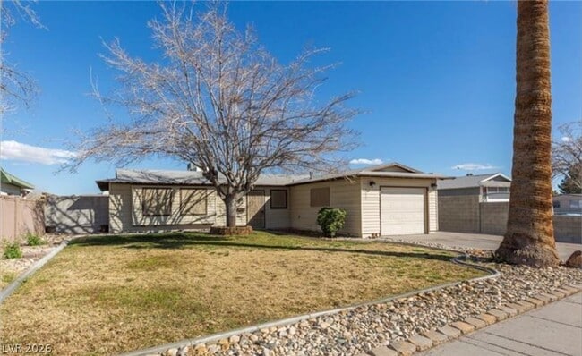 Building Photo - 3654 Vista Del Monte Dr