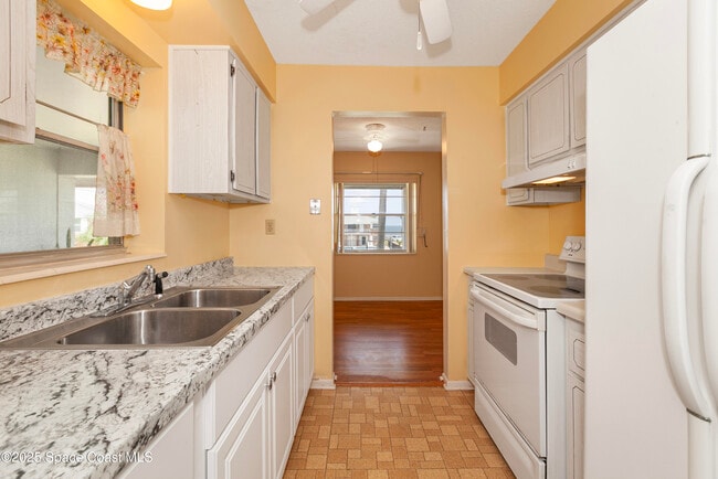 Building Photo - 190 E Olmstead Dr