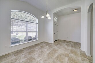 Building Photo - 25407 Clover Ranch Dr