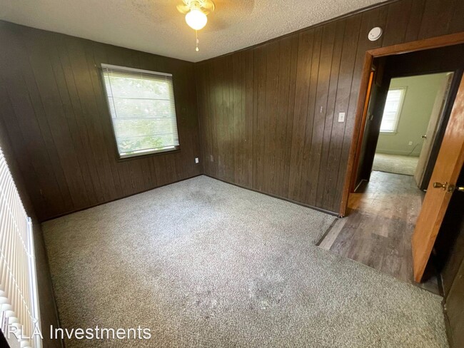Building Photo - 2 br, 1 bath House - 1326 Division Street