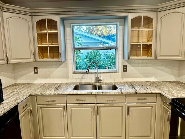 Foto del edificio - 3500 59th Ln N