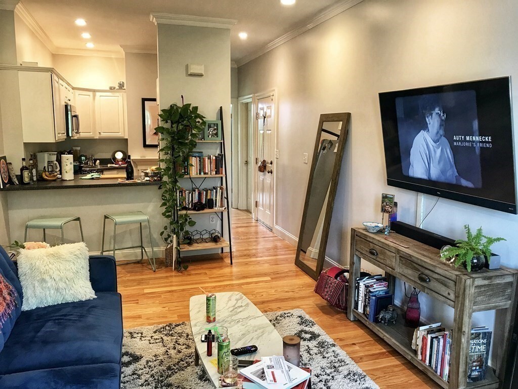 Foto principal - 9 Savin Hill Ave