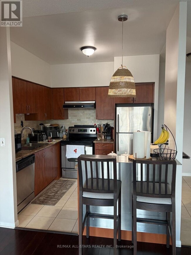 Photo du bâtiment - 185 Legion Rd N