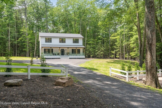 Building Photo - 32 Maurizi Ln