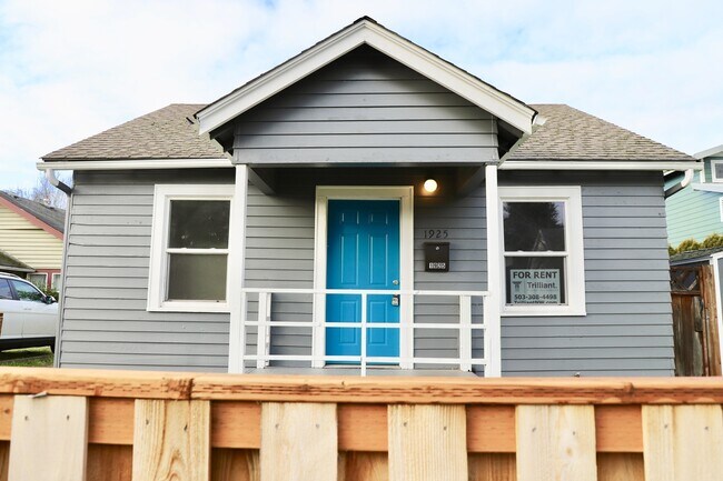 Foto del edificio - Recently Remodeled 3 bedroom 2 bath Home - Close to State Capitol - On BUS LINE