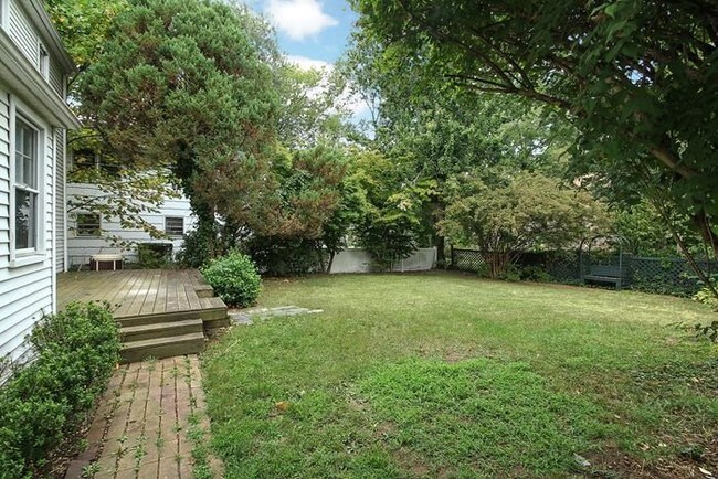 Building Photo - 467 Voorhees St