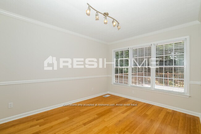 Building Photo - 360 Timber Laurel Ln