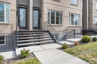 Building Photo - 1074 Knox Ct