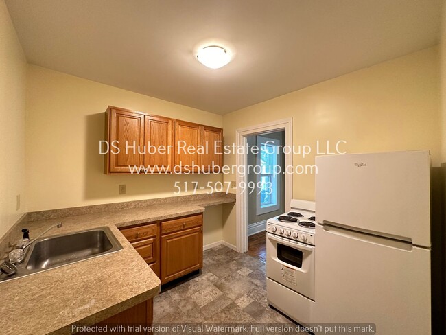 Building Photo - 904 Linden Grove Ave