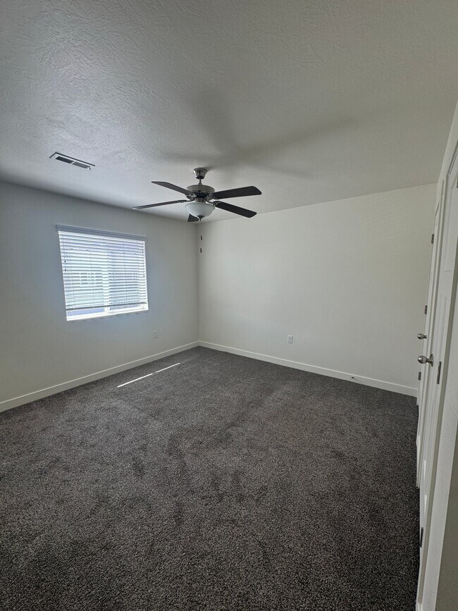 Building Photo - 14923 S Lost Miner Ln