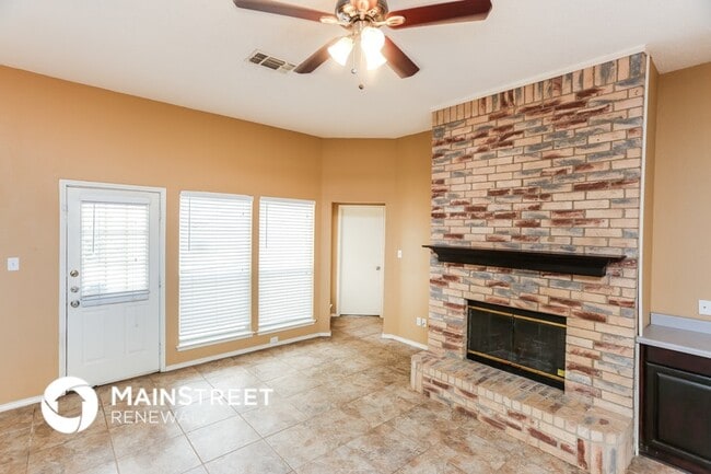 Building Photo - 443 Kimmel Dr