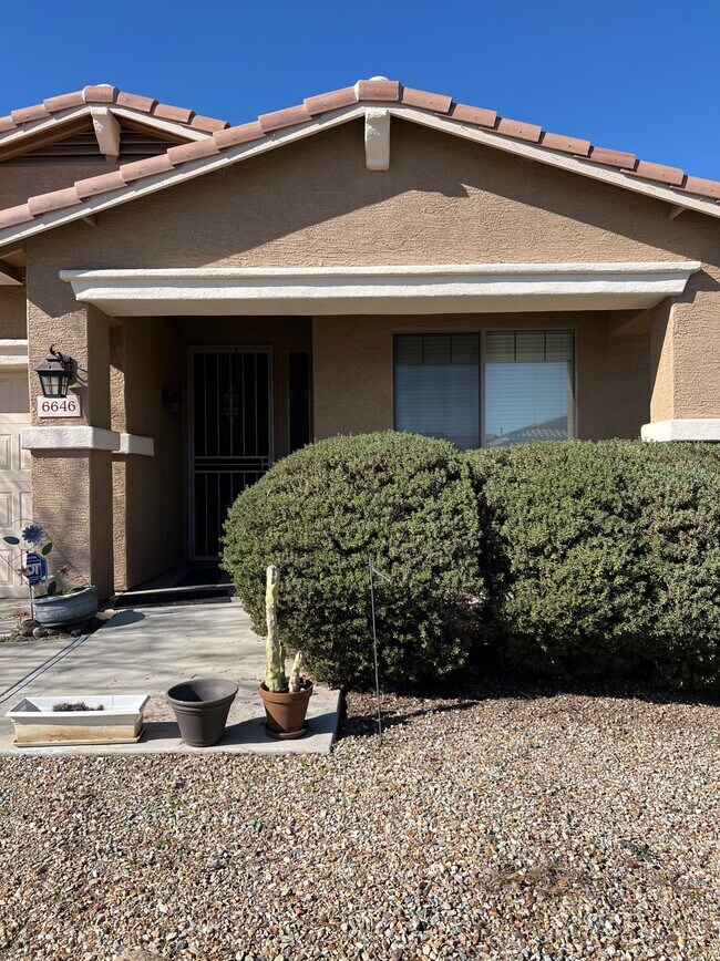 Foto del edificio - 6646 S 57th Ave