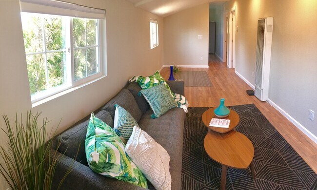 Building Photo - 3138 Grape St