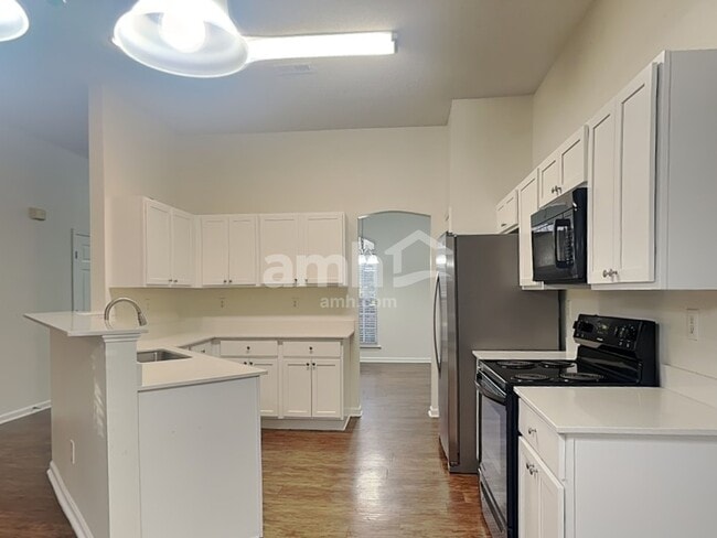 Building Photo - 2612 Bricker Dr