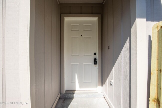 Foto del edificio - 8795 Ivey Rd