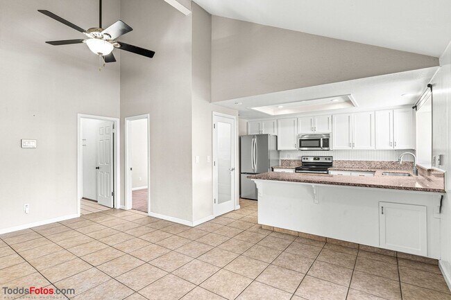 Building Photo - 1301 Winford St