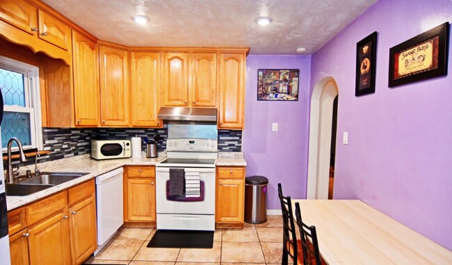 Foto del edificio - 470 Edith Ave S