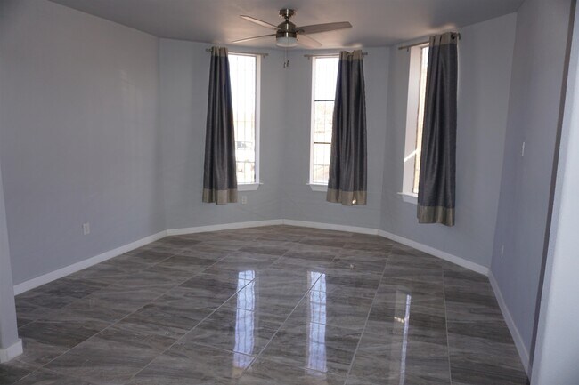 Building Photo - 410 San Jorge Ave