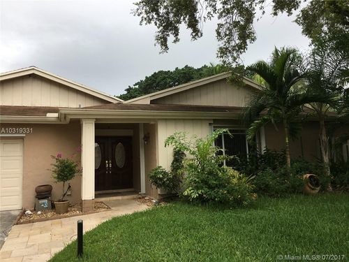 Primary Photo - 10604 SW 132nd Ct