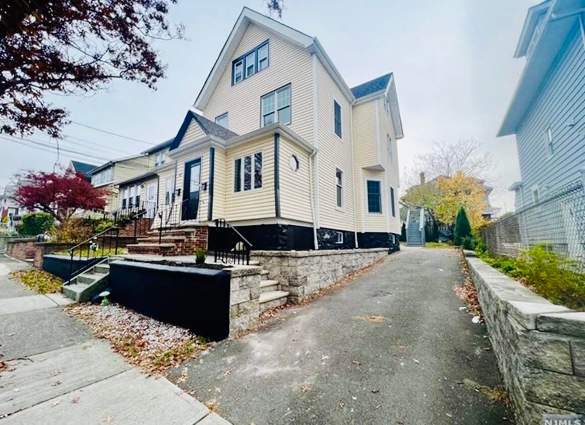 66 Washington Pl Unit 1, East Rutherford, NJ 07073 Condo for Rent in