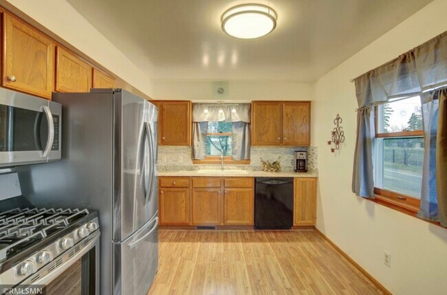 Foto del edificio - 3759 N Knox Ave