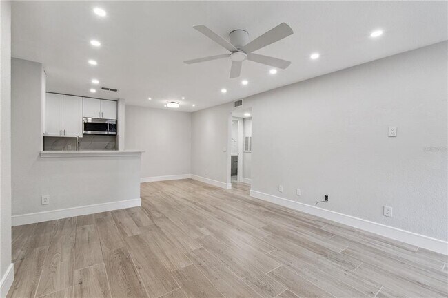 Foto del edificio - 5124 Conroy Rd