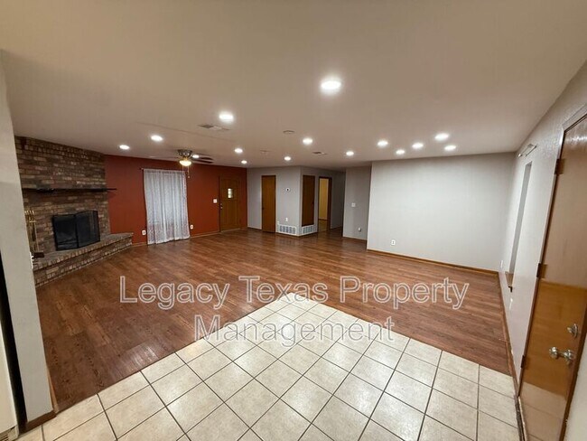 Foto del edificio - 32897 FM 2481