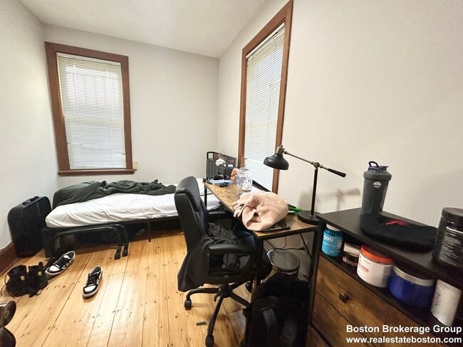 Photo - 1562 Tremont St Apartment