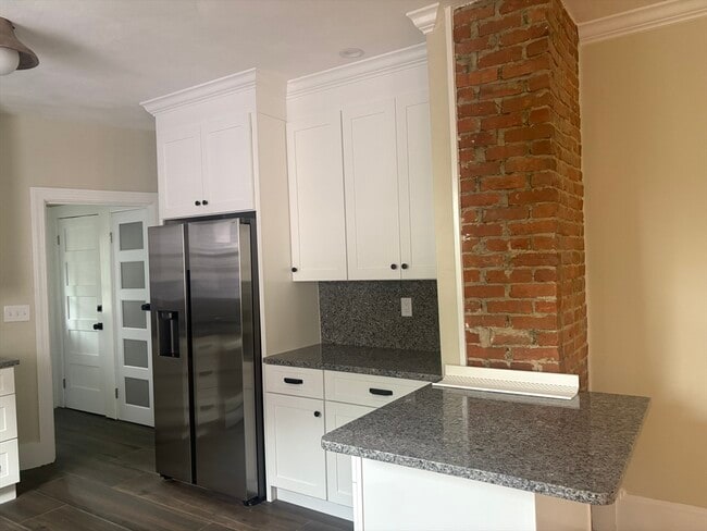 Foto del edificio - 14 Fairview St