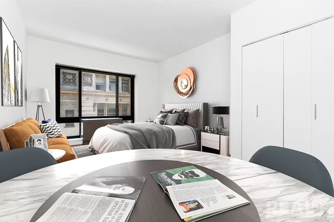 Building Photo - 30 West 18th Street