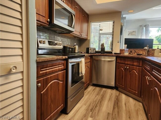 Building Photo - 13351 Greengate Blvd