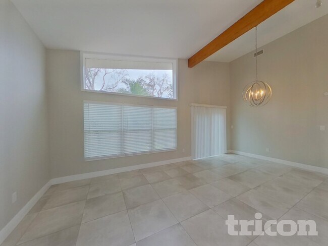 Foto del edificio - 1230 Kapok Kove Cir