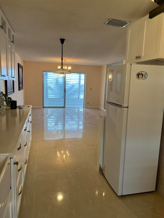Foto del edificio - 131 Lake Olive Dr