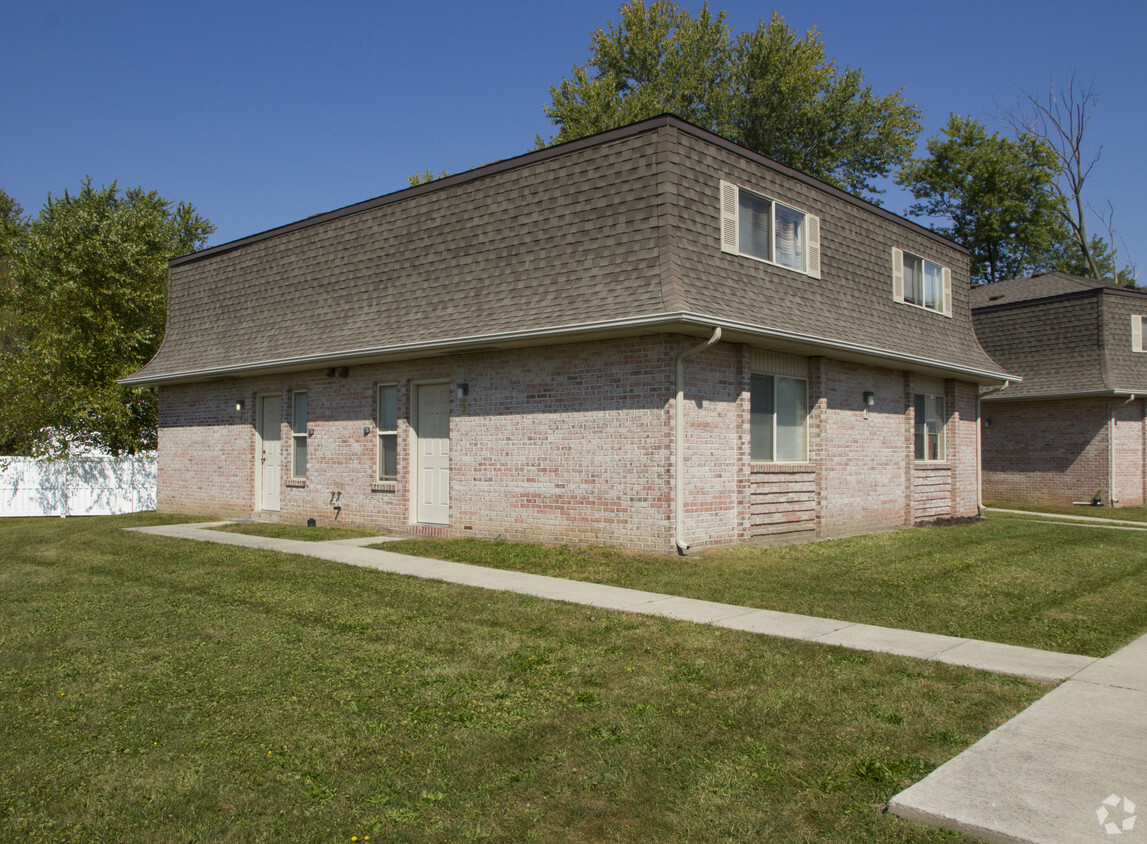 Foto del edificio - Sharon Court Townhomes