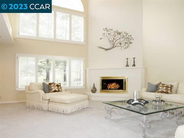 Building Photo - 173 Oakridge Dr