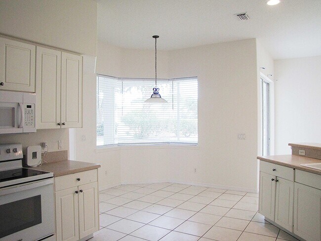 Building Photo - 1010 Worthington Spring Dr