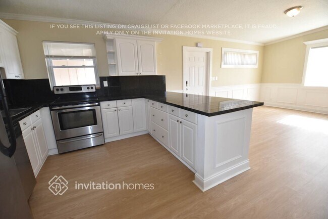 Foto del edificio - 3317 SW 15th Ct