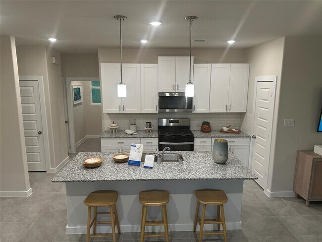 Foto del edificio - 208 Hanson Ridge Dr