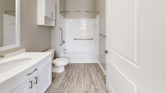 Interior Photo - Bradlee Danvers