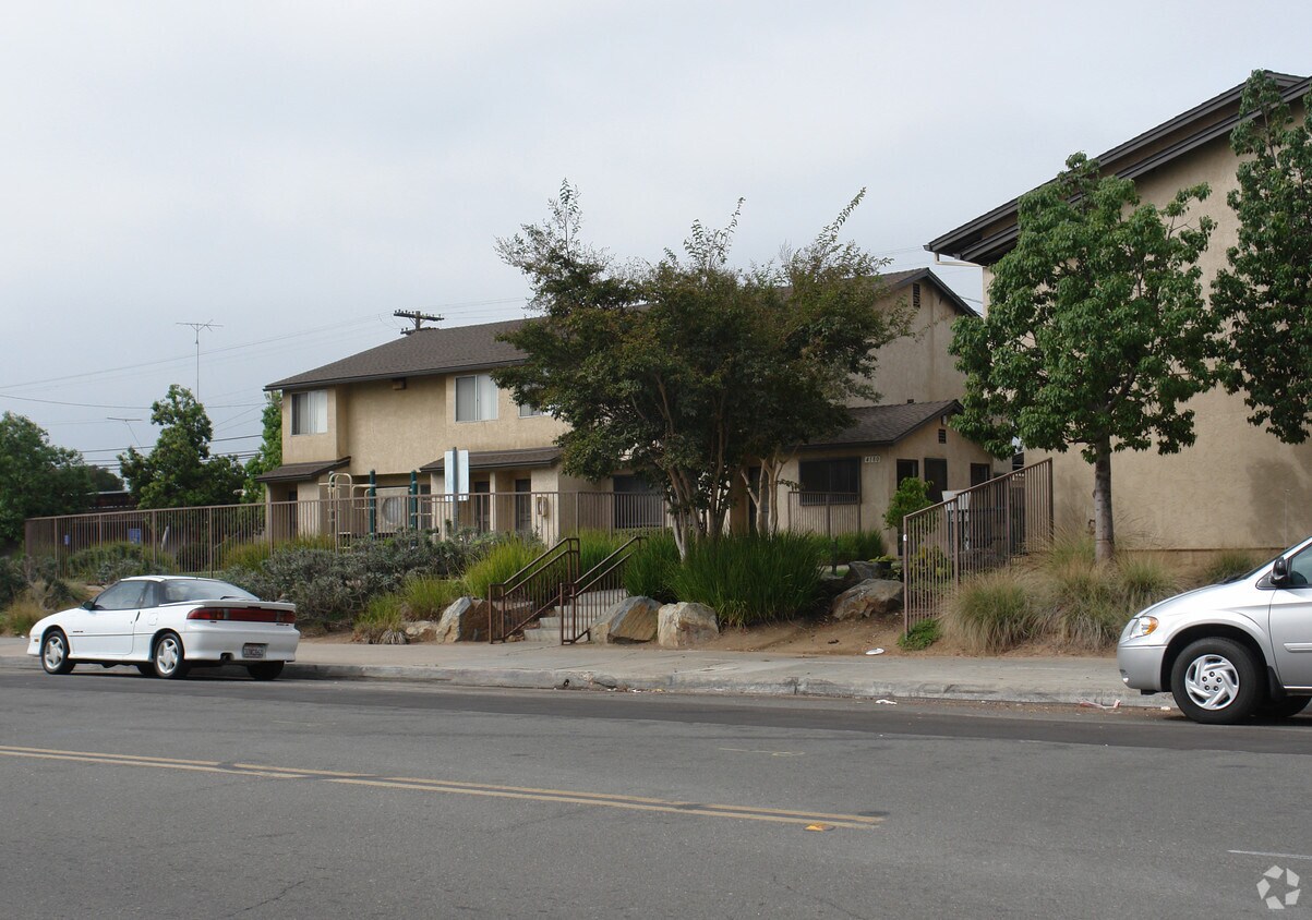 Building Photo - 4180 Poplar St