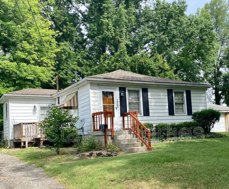 Primary Photo - 4802 Ranchland Dr