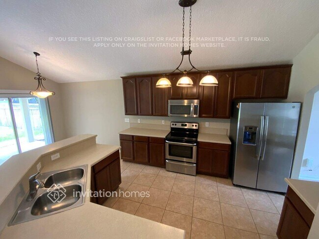 Foto del edificio - 1420 Blue Spring Ct
