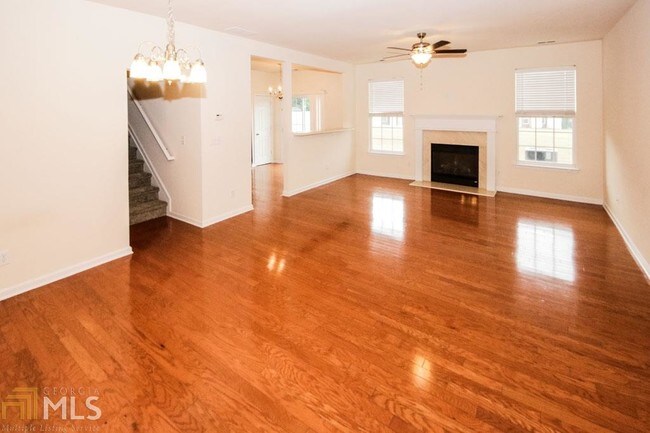 Foto del edificio - 199 Bellewood Oak Dr