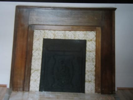 Decorative fireplace - 3913 Flad Ave
