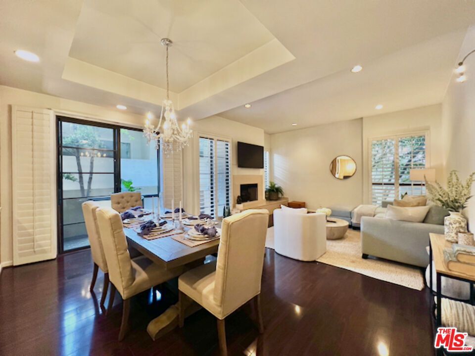 Foto principal - 234 S Gale Dr