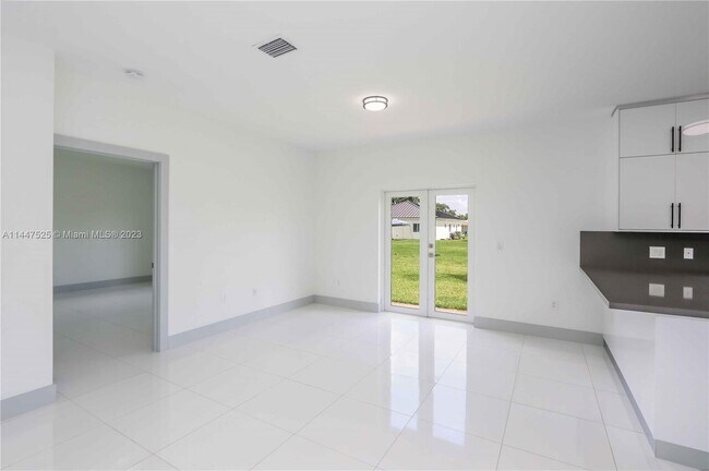 Building Photo - 17321 sw 304 st