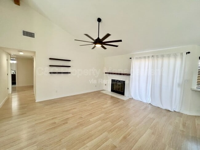 Foto del edificio - 1125 Burlingame Ave