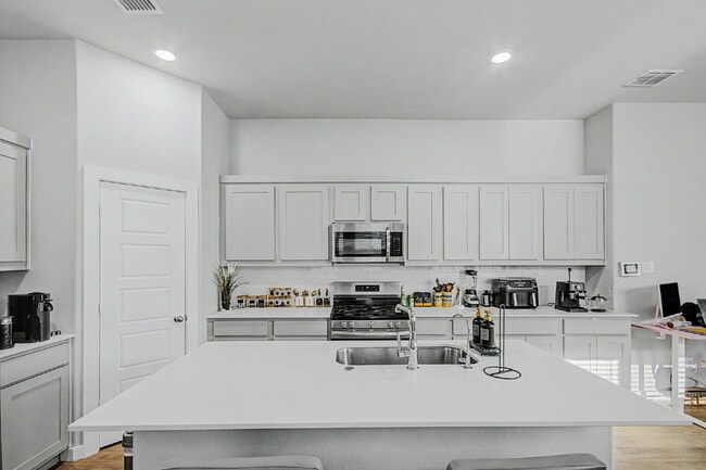 Photo - Experience Princeton Lifestyle Apartment