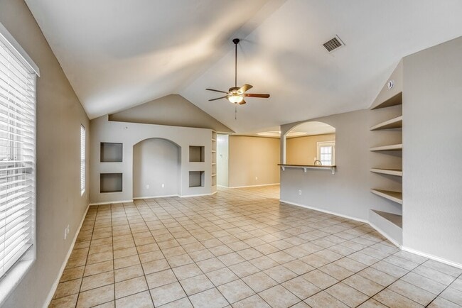 Foto del edificio - 18719 Reynolds Park Dr